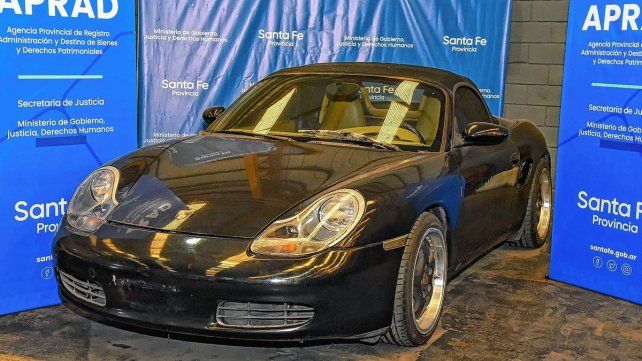 Porsche Boxter de 2012, valuado en 2 millones
