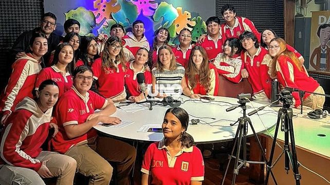 FINDE Orgullo santafesino: Noelia Gómez, maestra de la escuela Lourdes, entre las mejores docentes del país