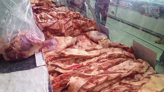 Aumento de la carne. Un asado para 4 personas cuesta entre 3 mil y 4 mil pesos.