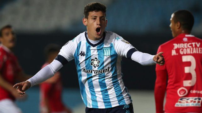 Racing tiene dos opciones de compra, bajas, para quedarse con Tom&aacute;s Chancalay, cuyo pase pertenece a Col&oacute;n.