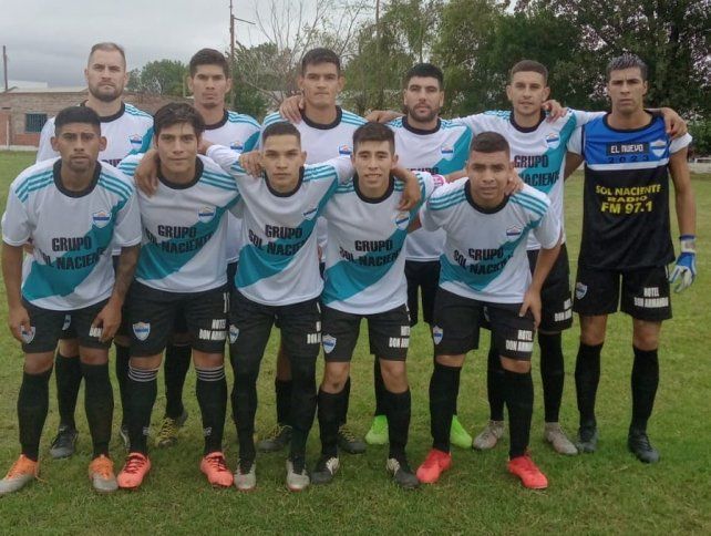Nuevo Horizonte jugó un buen partido, pero se topó con el campeón defensor y se quedó con las manos vacías, destacando la actitud del equipo.