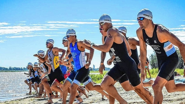 Santa Fe fue escenario de la gran final del Campeonato Argentino de Triatl&oacute;n desarrollada en la costanera local.