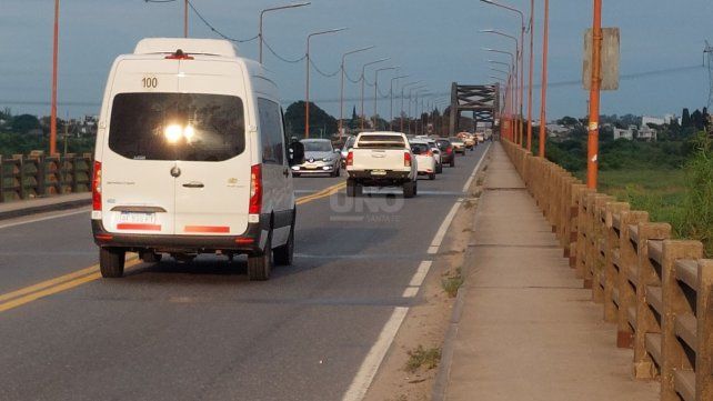 Restricciones a la circulación de camiones sobre el puente Carretero