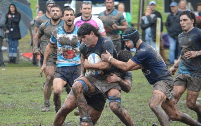 A pesar de la derrota ante el remero paranaense, los Gitanos continúan punteros del Top 9.