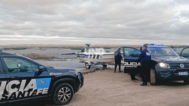 Buscan a kitesurfista de 32 años desaparecido en la laguna Setúbal en la zona conocida como Paraje El Chaquito Buscan a kitesurfista de 32 años desaparecido en la laguna Setúbal en la zona conocida como Paraje El Chaquito