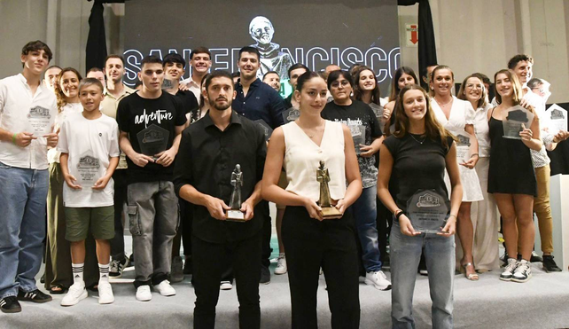 La nadadora del Club Atl&eacute;tico Uni&oacute;n de Santa Fe recibi&oacute; San Francisco de As&iacute;s de Oro.