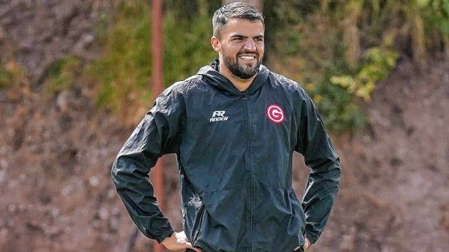 El volante Cristian García se suma a Colón.