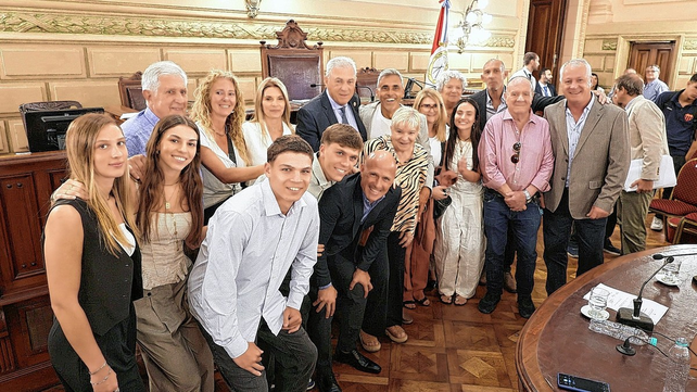 Familiares, amigos y allegados a Nery, asistieron al recinto de la recinto de la C&aacute;mara de Senadores.