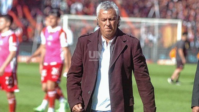 Néstor Gorosito contó en UNO 106.3 cómo es su relación con los dirigentes de Colón.