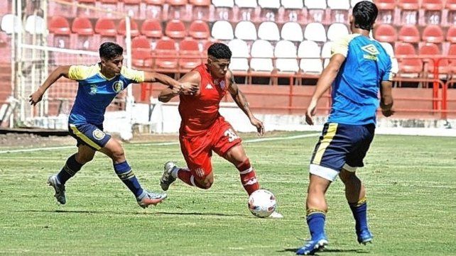 Imanol Machuca est&aacute; recuperado de su molestia f&iacute;sica. Foto: prensa Uni&oacute;n.