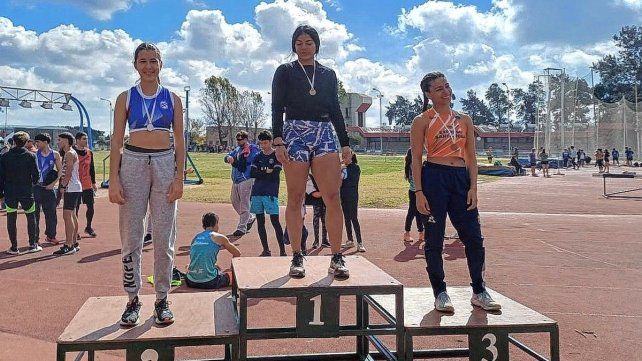 Las santafesinas Delfina Espíndola y Agustina Wilhjeln se impusieron en las pruebas de 100 y 200 metros. Las santafesinas Delfina Espíndola y Agustina Wilhjeln se impusieron en las pruebas de 100 y 200 metros.