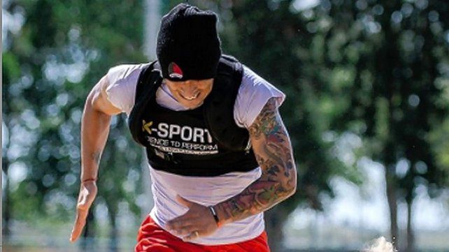 Brian Fernández fue separado del plantel de Colón por Eduardo Domínguez, quien lo podría considerar para jugar ante Central Córdoba.