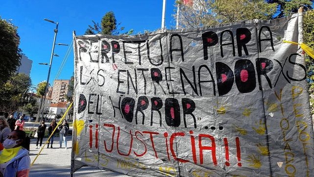 Pedido de condena para los profesores abusadores 
