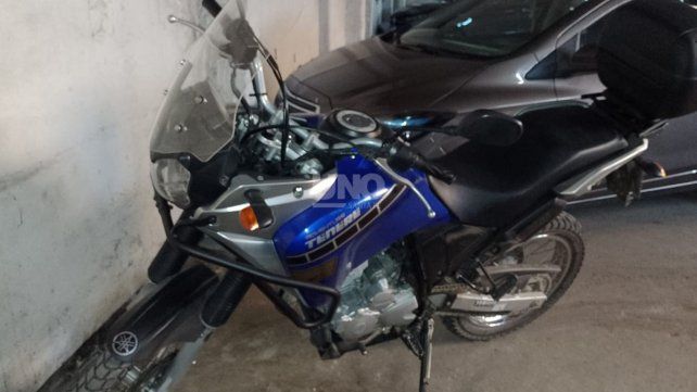 La moto robada en la madrugada en bulevar Pellegrini 3700, una YamahaTenere 250