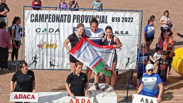 Martina Alarc&oacute;n de Carrizales, en el departamento Iriondo, se impuso en las pruebas de lanzamiento de martillo y bala en San Guillermo.