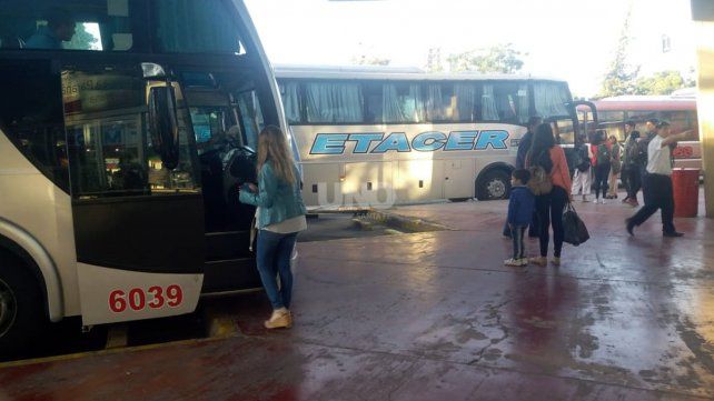 Colectivos interurbanos Santa Fe-Paraná