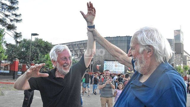 José Vignatti y José Alonso, tras ganar las elecciones en Colón. José Vignatti y José Alonso, tras ganar las elecciones en Colón.