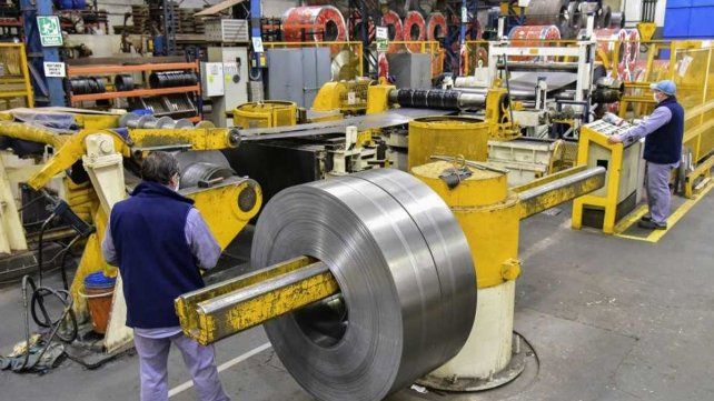 El Gobierno eliminó temporalmente las retenciones a las exportaciones de acero, aluminio y derivados