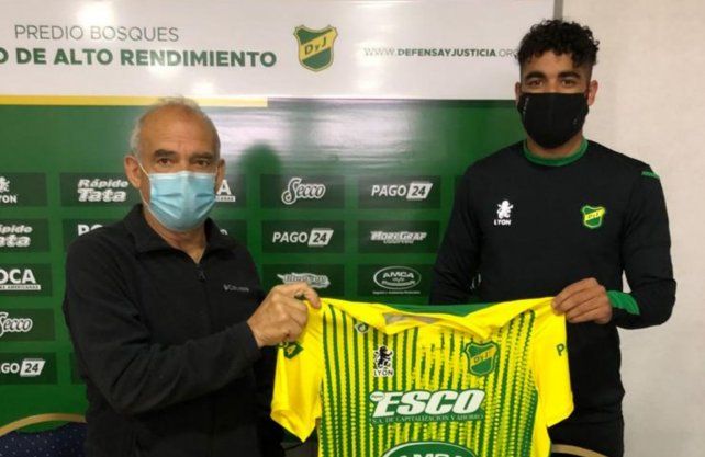 Emanuel Britez jugar&aacute; en Defensa y Uni&oacute;n buscar&aacute; cobrarle la deuda a Rosario Central.&nbsp;