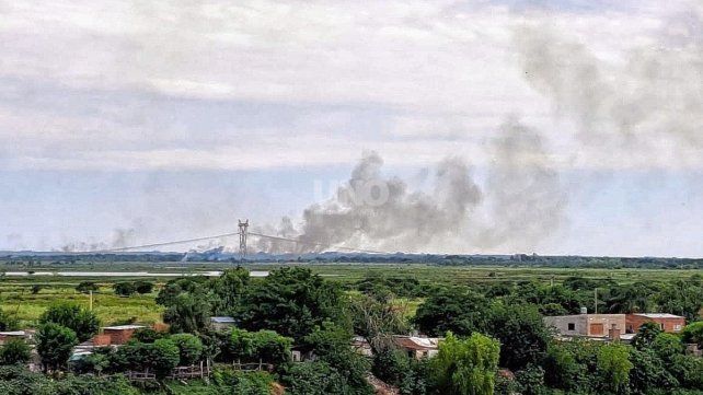 Incendios en islas de Santa Fe.