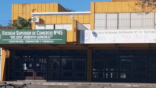 Escuela Normal Superior en San Justo, donde fue hallado el proyectil.