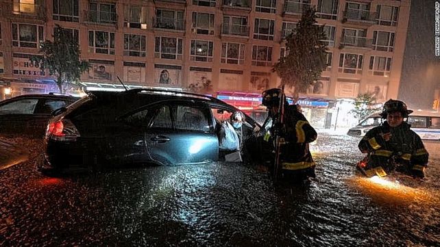 Nueva York en emergencia por brutales inundaciones