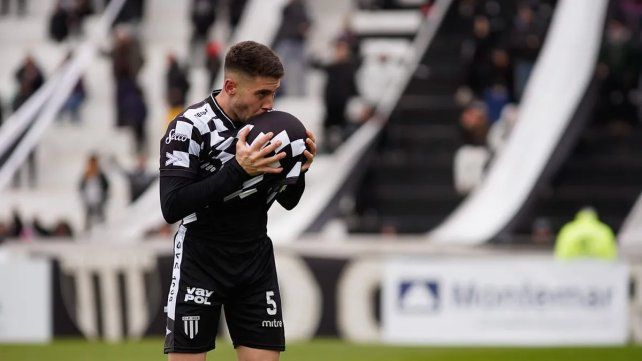 Ignacio Antonio, con todo listo para recalar en Colón. Ignacio Antonio, con todo listo para recalar en Colón.