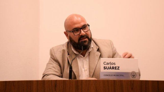 Carlos Suarez, concejal. &ldquo;Creemos en esta etapa de la pandemia, todos deben hacer su mayor esfuerzo y en esta l&iacute;nea, la municipalidad puede hacer el intento para adquirir vacunas que aceleren el proceso de inmunizaci&oacute;n de los santafesinos&rdquo;, afirm&oacute;.