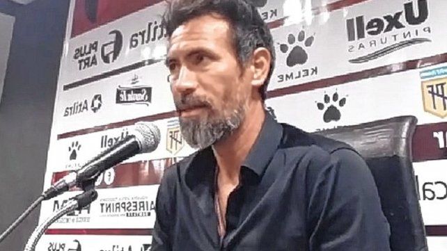 Liga de Quito vendr&iacute;a a la carga por Eduardo Dom&iacute;nguez, a quien se le vence su contrato con Col&oacute;n el 30 de junio.