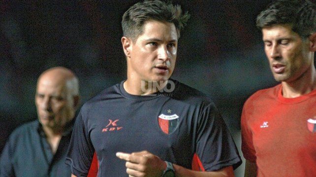 Ezequiel Medrán se refirió al momento que vive Colón, gran protagonista de la Zona A de la Primera Nacional. Ezequiel Medrán se refirió al momento que vive Colón, gran protagonista de la Zona A de la Primera Nacional.