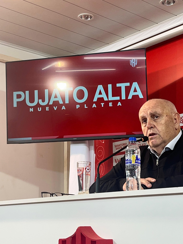 Dentro de su plan a futuro en Unión, Luis Spahn reveló la construcción de una tribuna más.