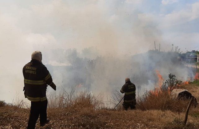 El trabajo de los bomberos de Santa Fe, Santo Tomé y Rincón 