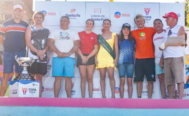 El público y la reina del maratón acompañaron la realización del selectivo en la capital nacional de la frutilla.
