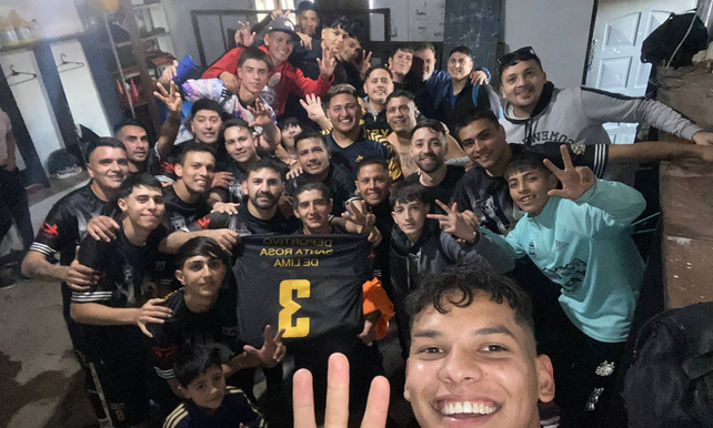 Deportivo Santa Rosa festejó el gran triunfo conseguido ante Atlético Floresta de Santo Tomé.