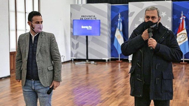 Sukerman y Bertolazzi, dando explicaciones de la inédita situación vivida en Piñero. 