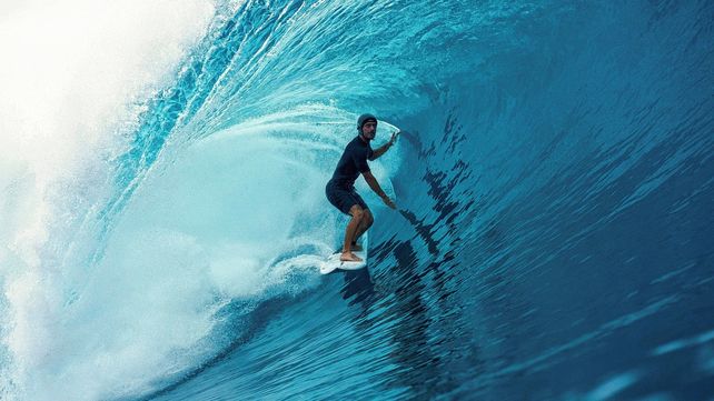 El clásico tubo de Chopo, como le dicen a este mítico spot en la Polinesia Francesa.