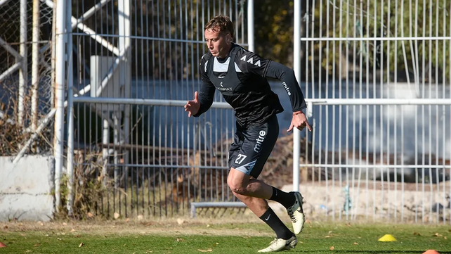 Matías Muñoz, con todo avanzado para jugar también en Colón. Matías Muñoz, con todo avanzado para jugar también en Colón.