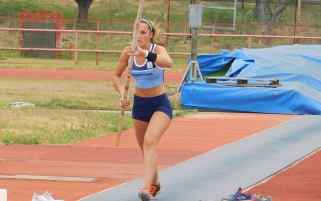 Aldana Garibaldi tuvo un buen desempe&ntilde;o en el Provincial de Mayores y su marca 3.40 le permite estar en el sur provincial.