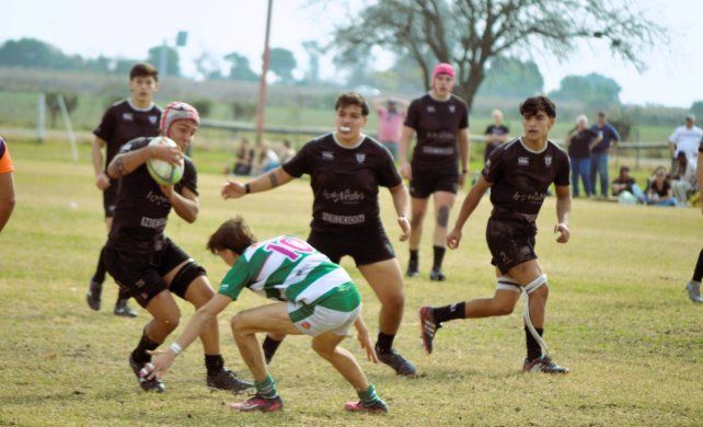  En su faena por Rafaela, Universitario le ganó a CRAR en Menores de 15 y 19.