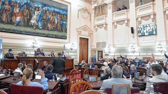 En la sesión conjunta 38 diputados y 12 senadores votaron a favor de la destitución de Marcelo Sain como director del Organismo de Investigaciones del MPA.