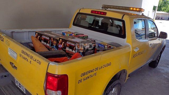 En un mega operativo, secuestraron 1.500 kilos de pirotecnia en un comercio del norte de la ciudad.