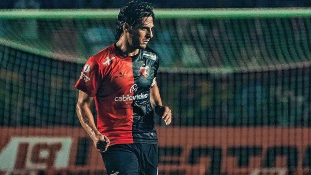 El capitán de Colón, Sebastián Prediger, arrastra una sobrecarga muscular y está en duda su presencia frente a Gimnasia y Tiro.