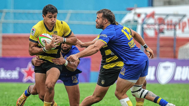 En Montevideo, Pe&ntilde;arol derrot&oacute; a Cobras de Brasil por un contundente 35 a 3. &nbsp;